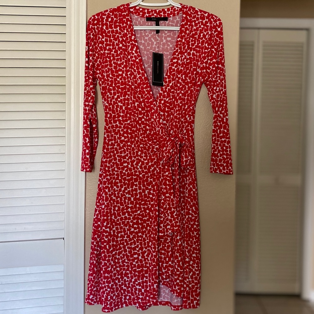 BCBGMaxazria red and white combo wrap dress